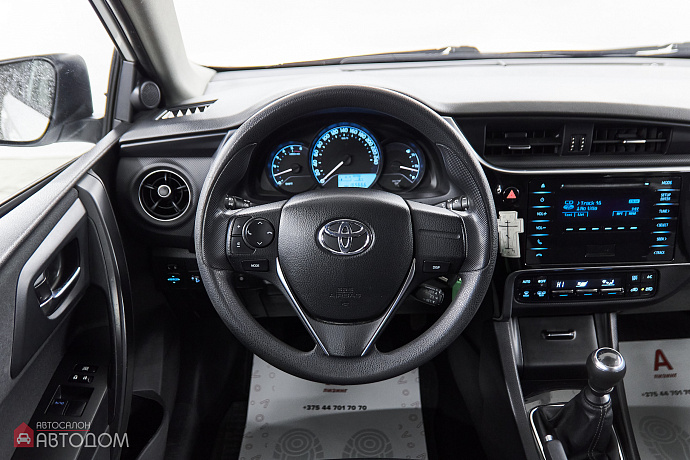 Toyota Auris (II Рестайлинг) 1.4 MT (90 л.с.) 2016(7)